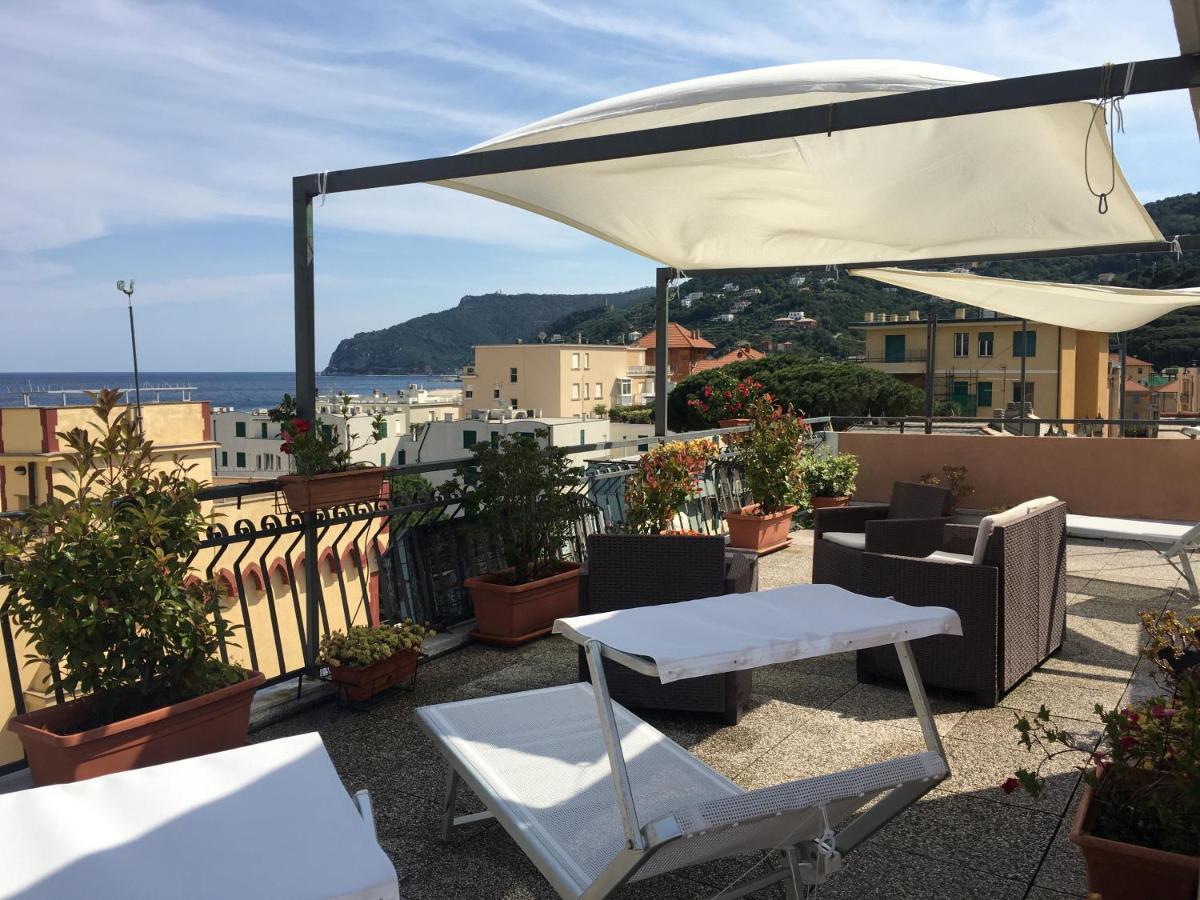 Hotel Graziella Spotorno Exterior photo